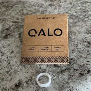 QALO White Silicone Ring